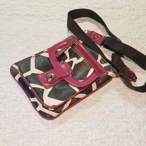 🖐 Giraffe Print Crossbody Bag